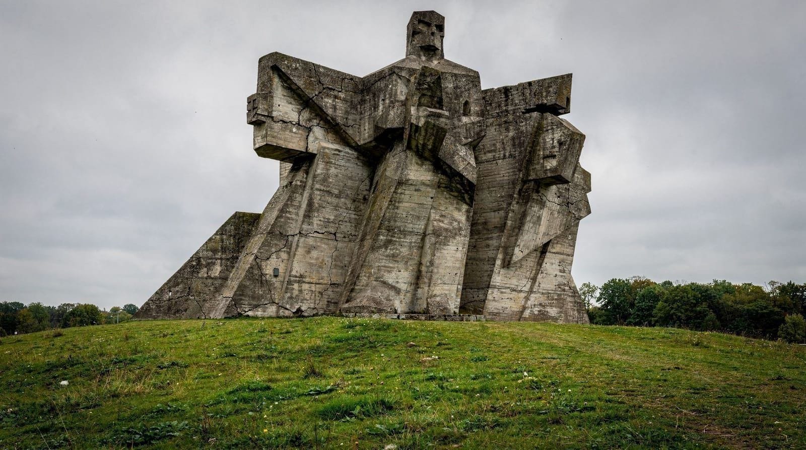 Excursion d'une journée à Kaunas depuis Vilnius — Guide complet pour visiter Kaunas depuis Vilnius à la journée. Horaires de train