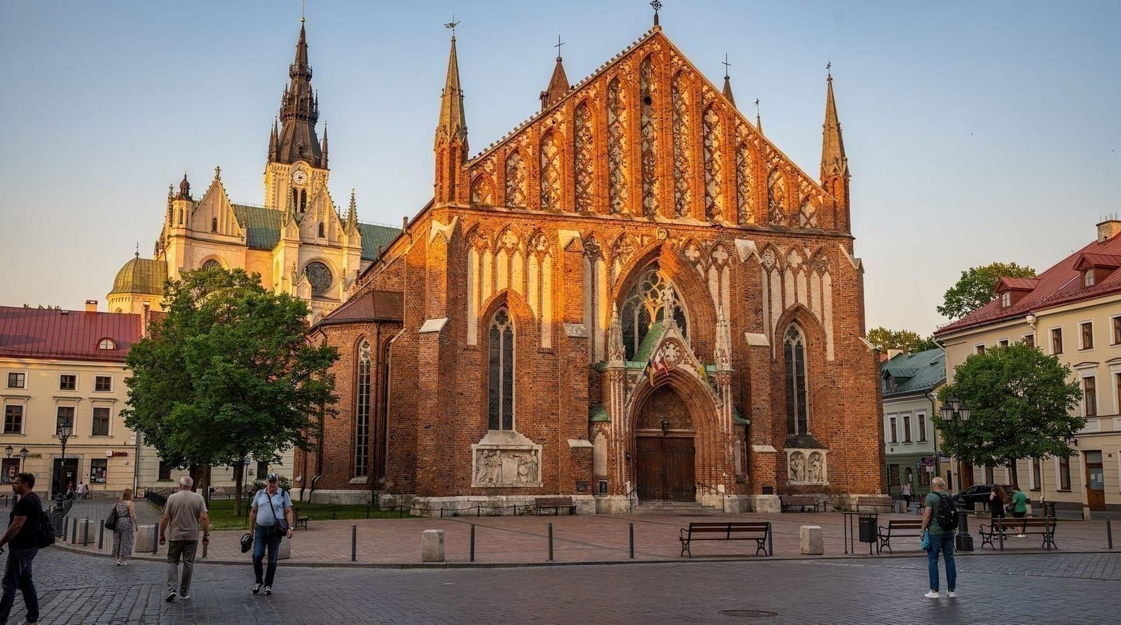 Sainte-Anne et les Bernardins — le chef-d'œuvre gothique de Vilnius